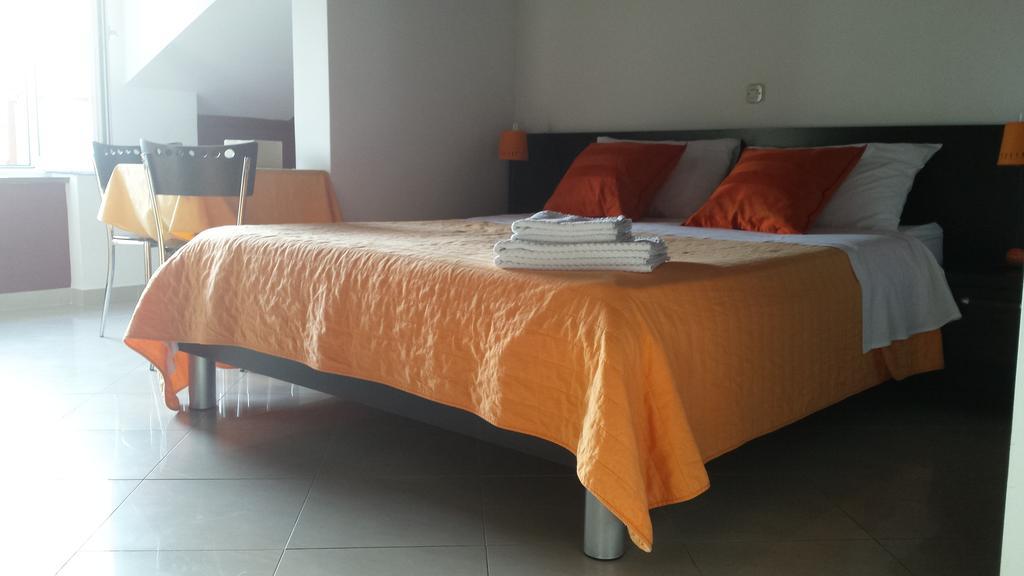 Apartments Riva Trogir Room photo